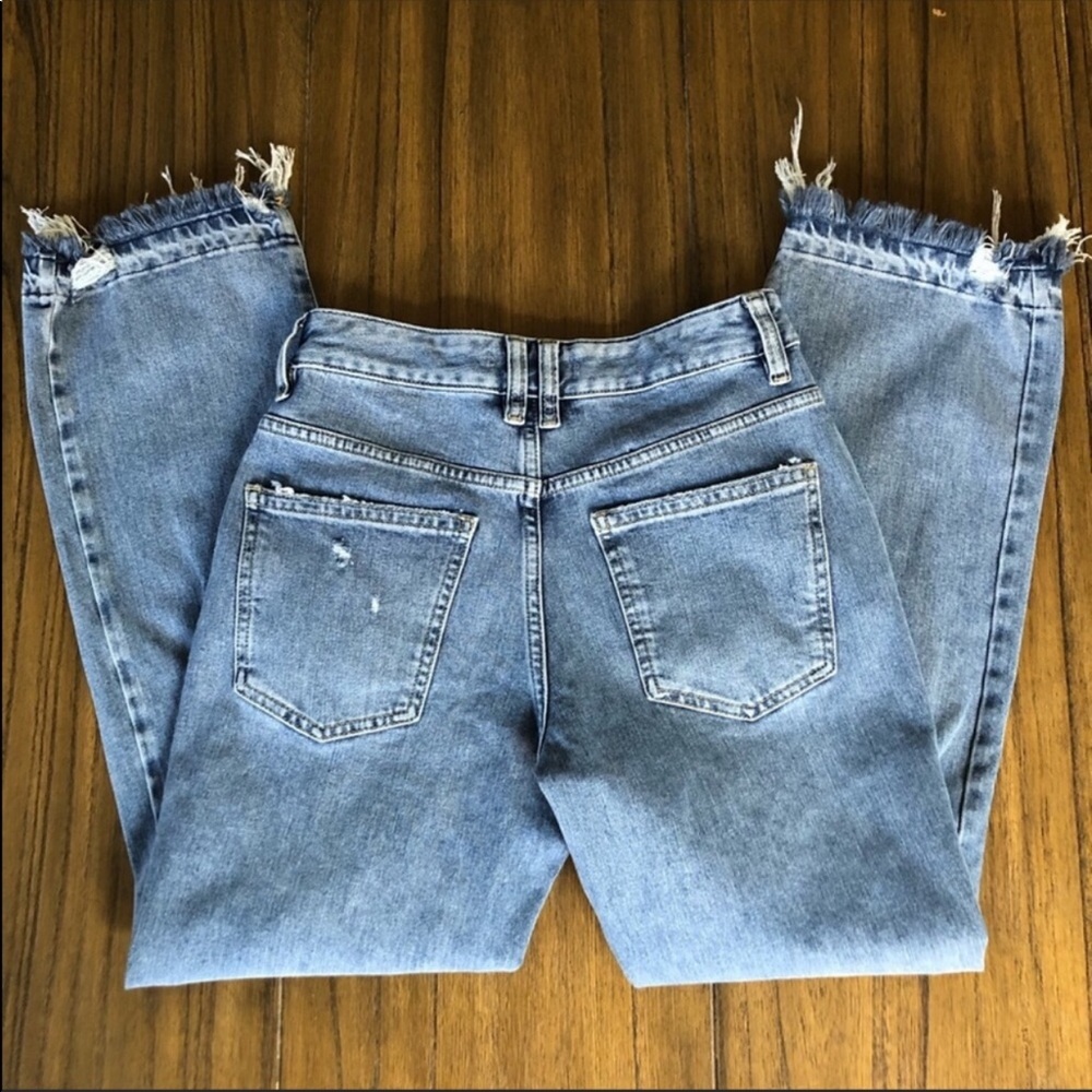 We The Free High Rise Button fly frayed hem jeans - Picture 4 of 8